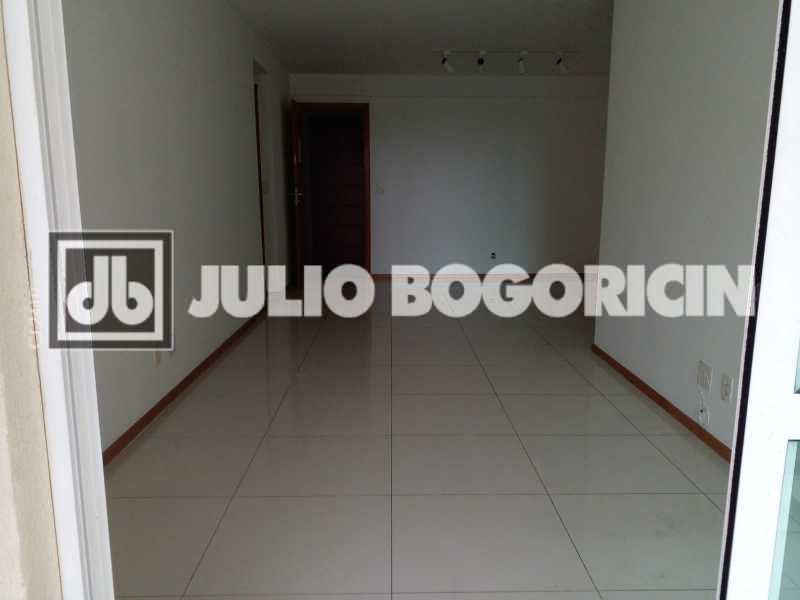 Conheça WhatsApp Image 2026-04-16 at 1 do imóvel - Freguesia/ Jacarepaguá/ Lindo apartamento/ Condomínio Village Botanique/ 91M²/ Vazio/ 02 dormitórios/ 03 banheiros/ Infraestrutura/ Agende sua visita! - JBJ204326 - 2 WhatsApp Image 2026-04-16 at 1 - 2