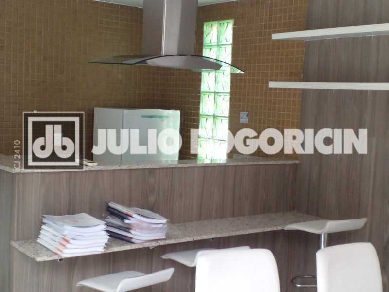 Conheça WhatsApp Image 2026-04-16 at 1 do imóvel - Freguesia/ Jacarepaguá/ Lindo apartamento/ Condomínio Village Botanique/ 91M²/ Vazio/ 02 dormitórios/ 03 banheiros/ Infraestrutura/ Agende sua visita! - JBJ204328 - 27 WhatsApp Image 2026-04-16 at 1 - 27