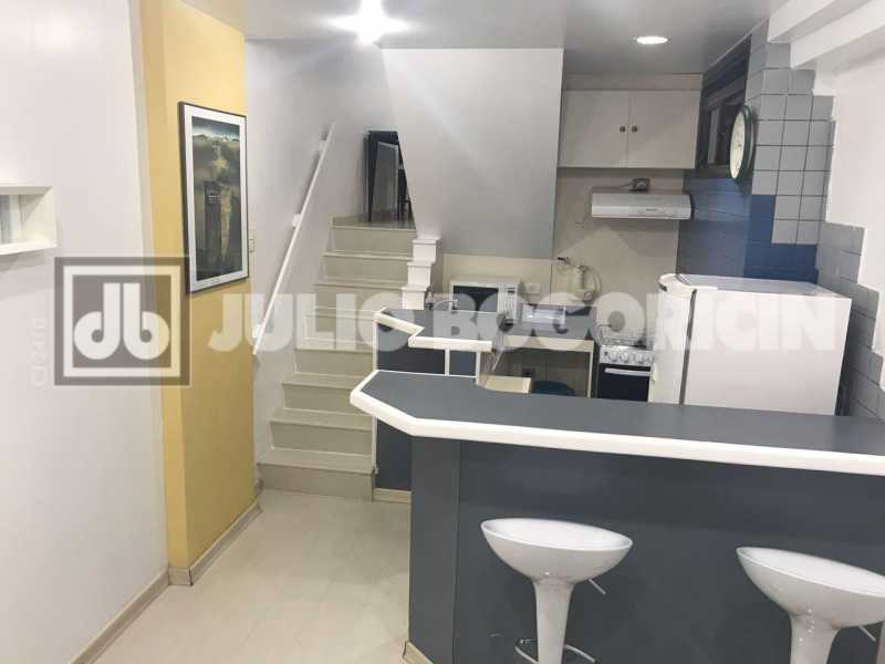 Conheça 5 do imóvel - PRAIA DO FLAMENGO - R$ 990 mil - 2 QUARTOS - REFORMADO - MOBILIADO - INFRA TOTAL - VAGA ESCRITURADA E SOLTA - PORTARIA 24 HS - JBF29621 - 5 5 - 5