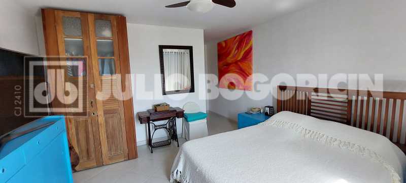 bb4c8b42-4a52-4462-99ad-e05b6e - 21