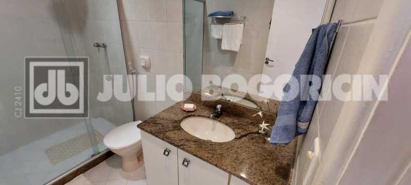 bb4c8b42-4a52-4462-99ad-e05b6e - 23