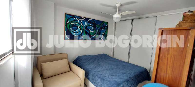 bb4c8b42-4a52-4462-99ad-e05b6e - 31