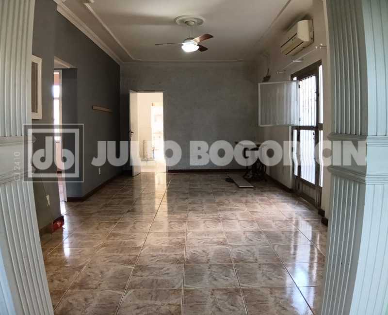 09 CASA TERREO SALA. - 9