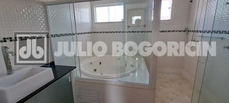 5a78026e-8ad2-4109-b201-c1c49b - 18