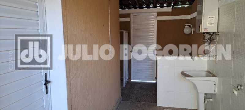 76c4b4c7-eb79-42d5-82f6-abf4b6 - 24