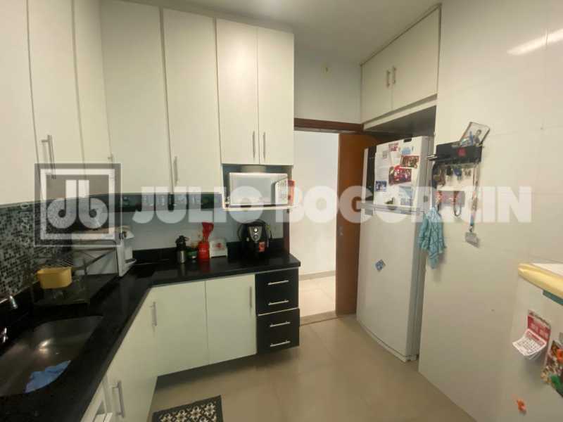 24ilhadogovernadormonerocasali - 24