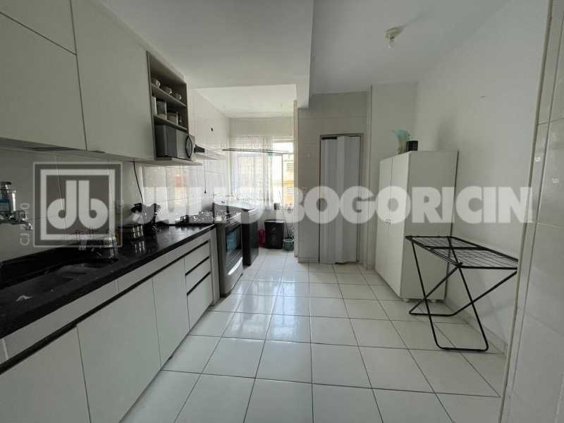 4c78c6ba-8c4c-49f6-a693-a0cb61 - 21