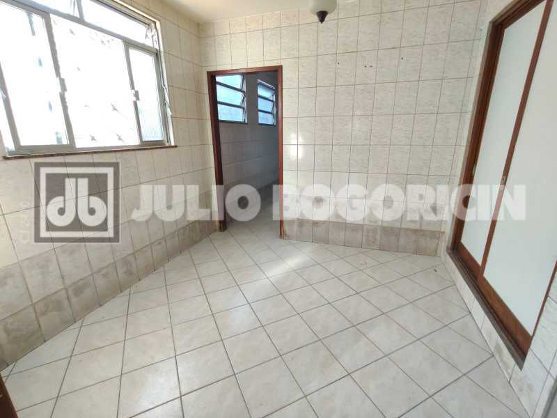 28Bancarioscasavarandaamplasal - 28