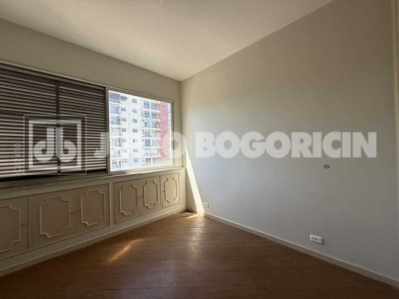 Quarto 1 - 24