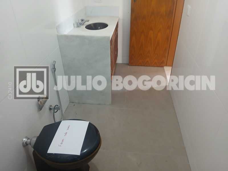 e3c71152-effe-4030-9139-6ac50b - 24