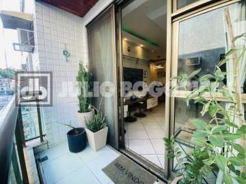 Oportunidade - Cobertura -Freguesia Jacarepaguá-Varanda -4 quartos- suíte-2 banheiros social - armários -piscina-2 vagas. - JBJ52758
