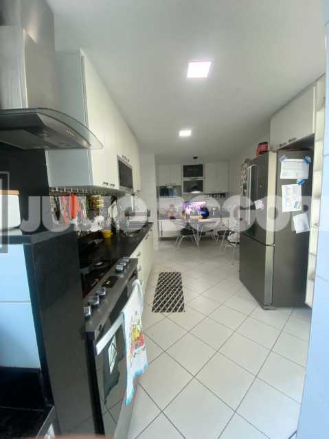 e57fd01d-658c-4102-b12f-ebdbcc - 24