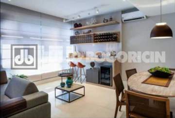 Ótima localização - Leblon - Quadríssima da Praia - Linda e totalmente reformado - Living - Original 3 hoje 2 quartos com armários - Suite com closet - Dep. Compl - 95m² - Vaga escriturada - JBL35388
