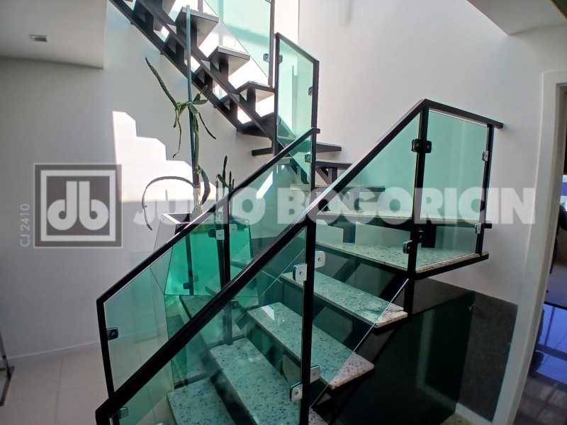 3dc283f1-1cb2-442a-bece-8030bf - 23