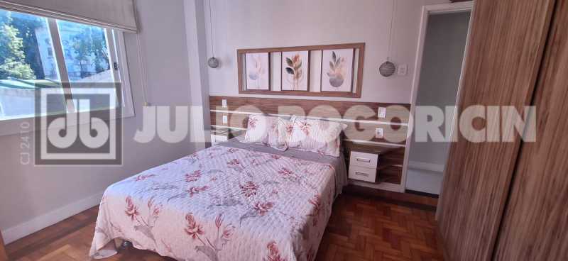 Conheça 23 do imóvel - Apto com vista para o Aterro - varanda - 4 quartos(sendo um suíte) - Ambientes amplos e muito charme em prédio clássico - Localização privilegiada próximo a praia ,metrô e Museu da República - JBF42227 - 23 23 - 23