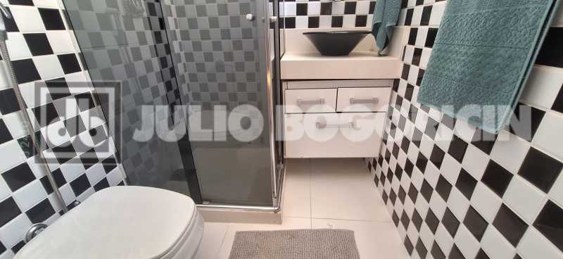 Conheça 29 do imóvel - Apto com vista para o Aterro - varanda - 4 quartos(sendo um suíte) - Ambientes amplos e muito charme em prédio clássico - Localização privilegiada próximo a praia ,metrô e Museu da República - JBF42227 - 29 29 - 29