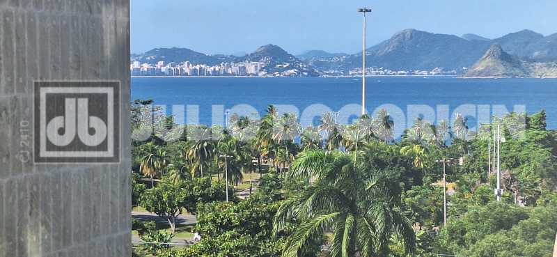 Conheça 39 do imóvel - Apto com vista para o Aterro - varanda - 4 quartos(sendo um suíte) - Ambientes amplos e muito charme em prédio clássico - Localização privilegiada próximo a praia ,metrô e Museu da República - JBF42227 - 39 39 - 39