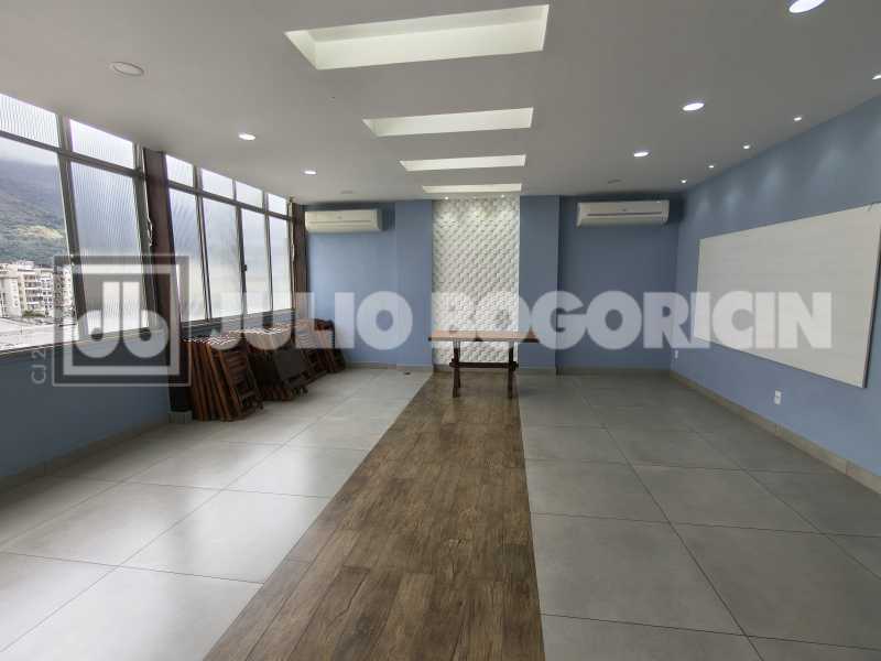 Conheça IMG_20260519_142603487_HDR do imóvel - Localização privilegiada, junto ao Shopping Tijuca, portaria 24h, apartamento sala, 2 quartos , copa cozinha, área de serviço. - apt2quartos - 26 IMG_20260519_142603487_HDR - 26
