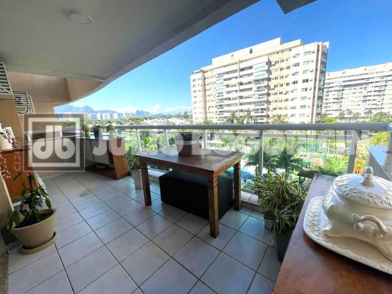 Conheça 06 do imóvel - Barra da Tijuca Ventanas maravilhoso 4 quartos 1 suíte lazer completo 3 vagas - JBB49305 - 6 06 - 6