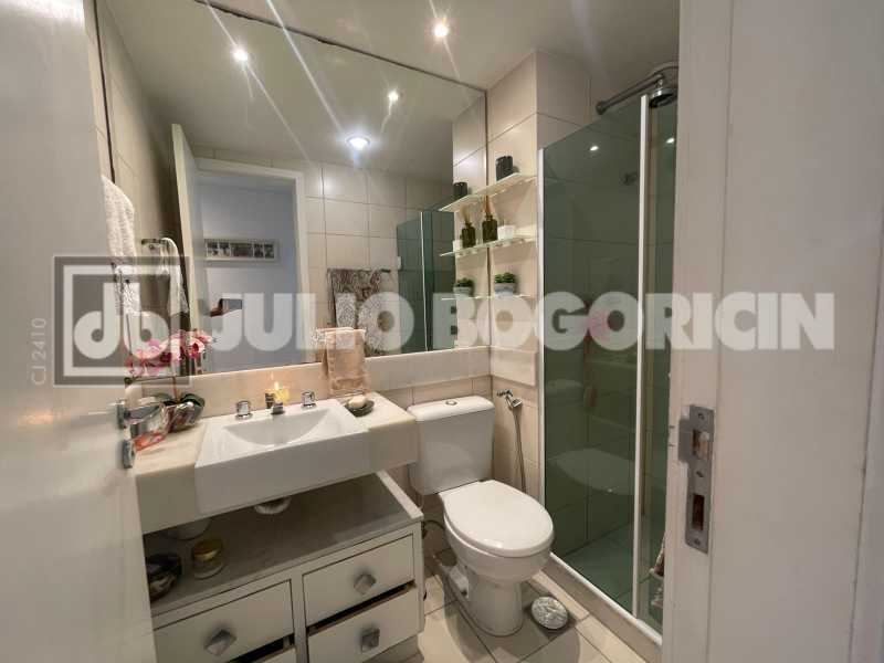 Conheça 16 do imóvel - Barra da Tijuca Ventanas maravilhoso 4 quartos 1 suíte lazer completo 3 vagas - JBB49305 - 16 16 - 16