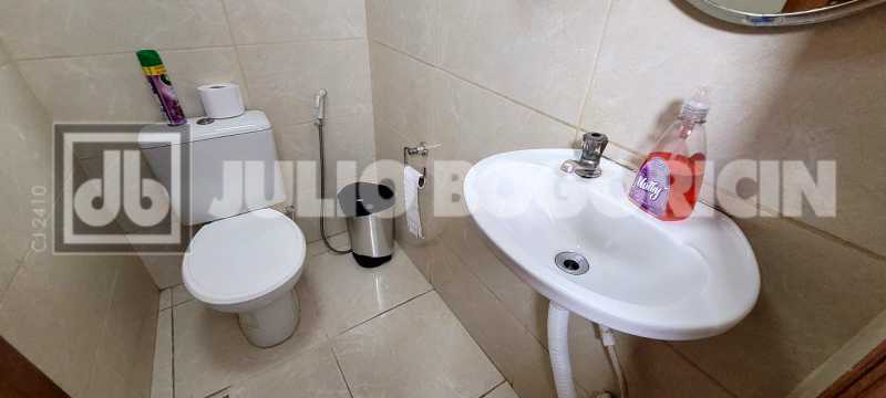 f5bf88c0-671a-4746-a136-58add5 - 30