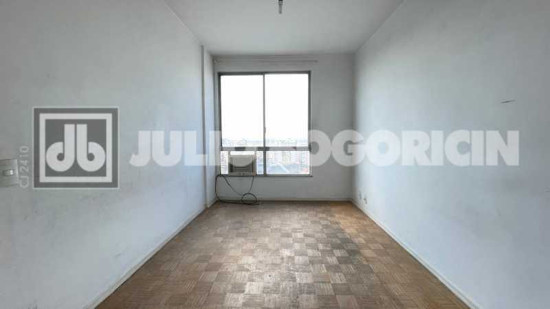 Conheça 70. do imóvel - MÉIER - RUA SILVA RABELO - APTO. À VENDA - 3 DORMITÓRIOS(1 SUÍTE) - ANDAR ALTO, VISTA PANÔRAMICA - VAGA ESCRITURADA - INFRAESTRUTURA TOTAL - ÓTIMA LOCALIZAÇÃO - JBM306666 - 16 70. - 16