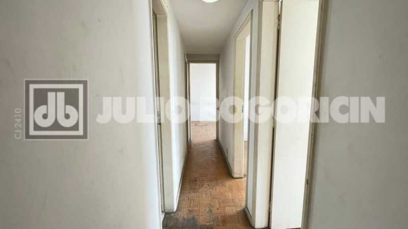 Conheça 95. do imóvel - MÉIER - RUA SILVA RABELO - APTO. À VENDA - 3 DORMITÓRIOS(1 SUÍTE) - ANDAR ALTO, VISTA PANÔRAMICA - VAGA ESCRITURADA - INFRAESTRUTURA TOTAL - ÓTIMA LOCALIZAÇÃO - JBM306666 - 22 95. - 22