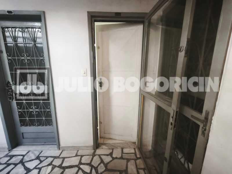 JBI701275 12. - 12