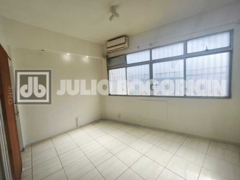 JBI701275 13. - 13