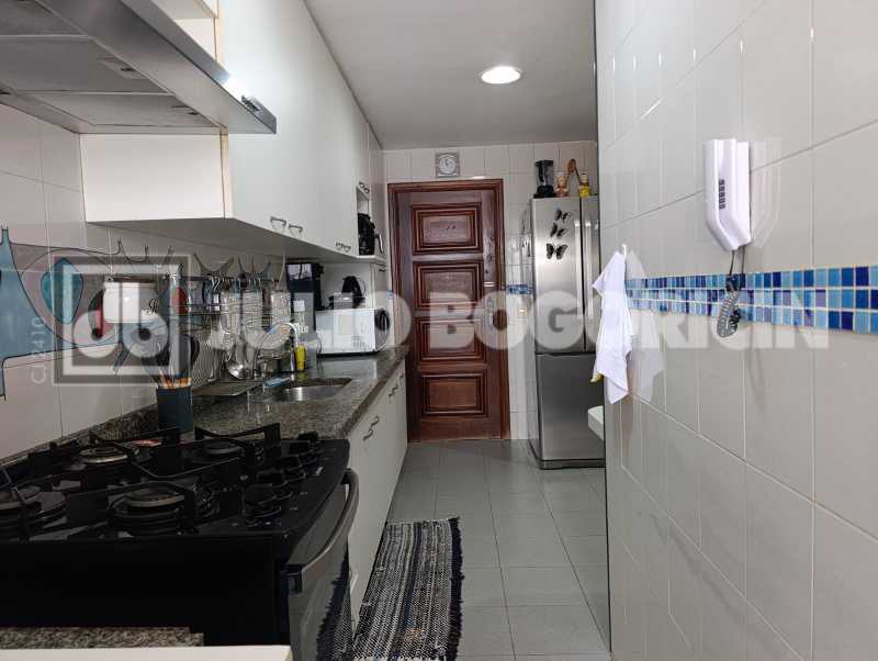 18 COZINHA. - 18