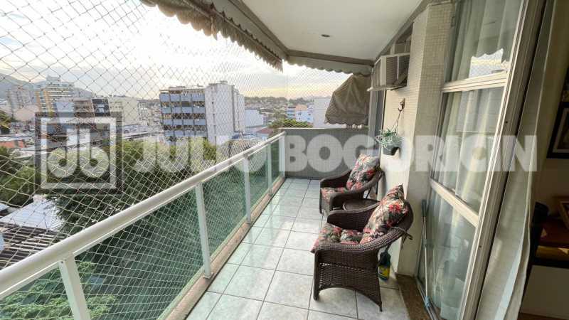 Conheça 10. do imóvel - MEIER - RUA BARÃO DE SÃO BORJA - EXCELENTE APTO.À VENDA - VARANDÃO - 3 DORMITÓRIOS(1 SUÍTE) DEPENDÊNCIA COMPLETA - 2 VAGAS ESCRITURADAS - INFRAESTRUTURA TOTAL. - JBM306670 - 3 10. - 3