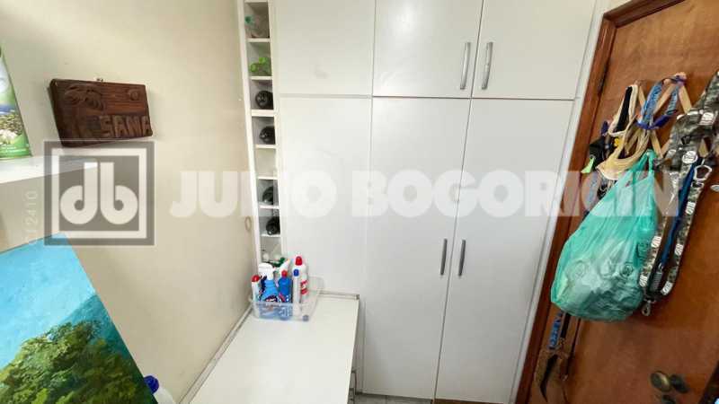 Conheça 120. do imóvel - MEIER - RUA BARÃO DE SÃO BORJA - EXCELENTE APTO.À VENDA - VARANDÃO - 3 DORMITÓRIOS(1 SUÍTE) DEPENDÊNCIA COMPLETA - 2 VAGAS ESCRITURADAS - INFRAESTRUTURA TOTAL. - JBM306670 - 27 120. - 27