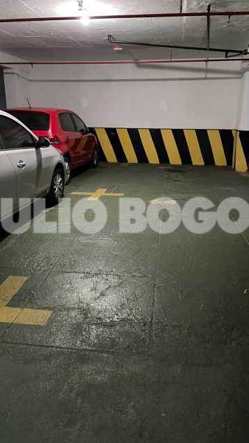 Conheça 140. do imóvel - MEIER - RUA BARÃO DE SÃO BORJA - EXCELENTE APTO.À VENDA - VARANDÃO - 3 DORMITÓRIOS(1 SUÍTE) DEPENDÊNCIA COMPLETA - 2 VAGAS ESCRITURADAS - INFRAESTRUTURA TOTAL. - JBM306670 - 32 140. - 32
