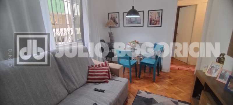 Conheça 4 do imóvel - Excelente apartamento reformado, 2 quartos, condomínio barato. Farta condução e comércio. Oportunidade !! - JBT207371 - 4 4 - 4