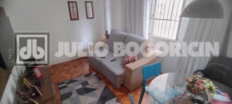Conheça 5 do imóvel - Excelente apartamento reformado, 2 quartos, condomínio barato. Farta condução e comércio. Oportunidade !! - JBT207371 - 5 5 - 5