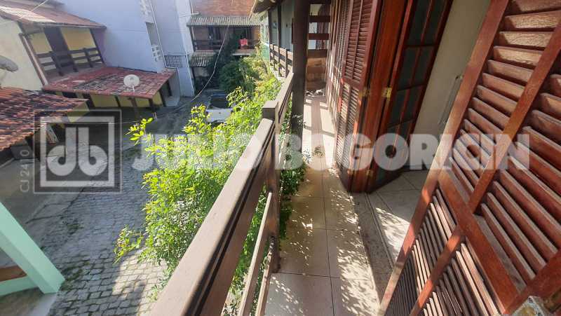 6feae440-a7bd-4bed-9edf-2b84e5 - 8