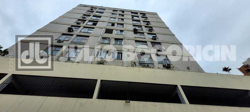 Conheça 54f2fa62-e1c7-43a1-98f5-ceef28 do imóvel - Maravilhoso apto rua Adriano, 2 quartos, depêndencia, vaga, elevador, portaria - JBM223718 - 8 54f2fa62-e1c7-43a1-98f5-ceef28 - 8