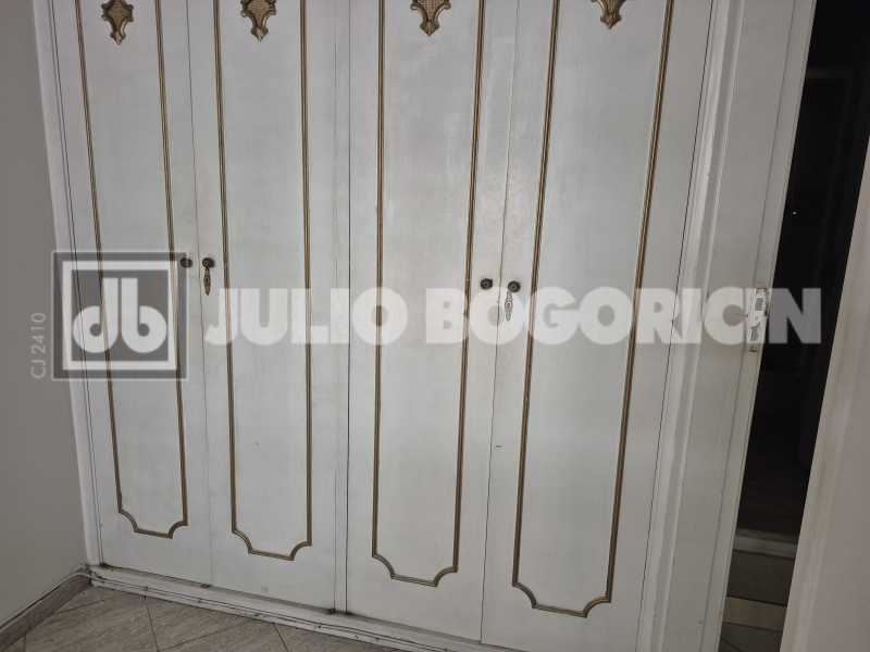 Conheça 13 do imóvel - Rua Cinco de Julho, muito arborizada, 2 Quartos com vaga escritura. - JBC200071 - 13 13 - 13