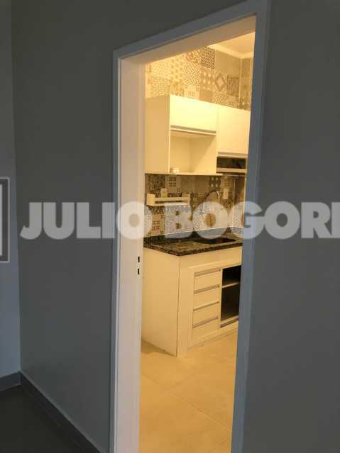 Conheça 25 do imóvel - Apto reformado,claro e sol da manhâ-2 quartos,vista livre ,vaga - JBF29691 - 23 25 - 23