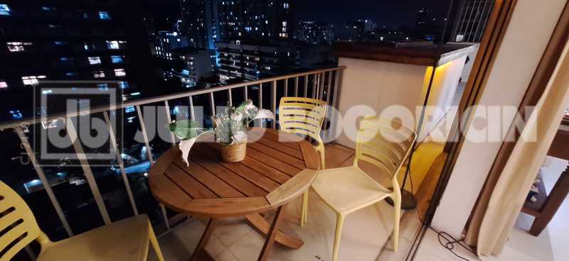 Conheça 11 do imóvel - Cobertura em Botafogo-sala ampla,varanda,suíte com closet-área nobre-painéis solares-exclusividade e conforto - JBF51495 - 11 11 - 11