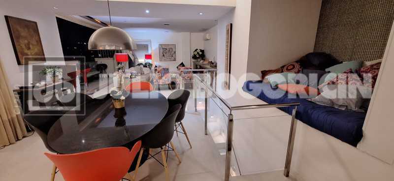 Conheça 15 do imóvel - Cobertura em Botafogo-sala ampla,varanda,suíte com closet-área nobre-painéis solares-exclusividade e conforto - JBF51495 - 15 15 - 15