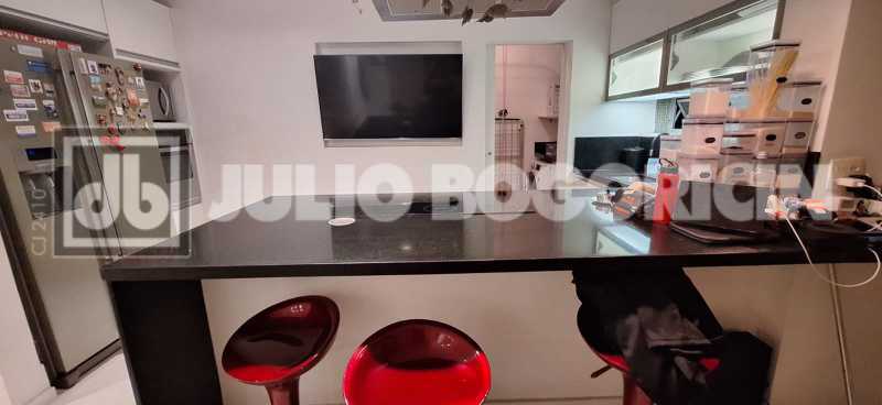 Conheça 23 do imóvel - Cobertura em Botafogo-sala ampla,varanda,suíte com closet-área nobre-painéis solares-exclusividade e conforto - JBF51495 - 23 23 - 23