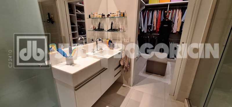 Conheça 34 do imóvel - Cobertura em Botafogo-sala ampla,varanda,suíte com closet-área nobre-painéis solares-exclusividade e conforto - JBF51495 - 34 34 - 34