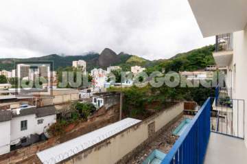 Oportunidade - Grajaú, apartamento, reformadíssimo, vista livre, sol manhã, varanda, 2 quartos, dependência revertida, 1vaga, lazer total. portaria 24hs. - JBT207383 Oportunidade - Grajaú, apartamento, reformadíssimo, vista livre, sol manhã, varanda, 2 quartos, dependência revertida, 1vaga, lazer total. portaria 24hs. - JBT207383