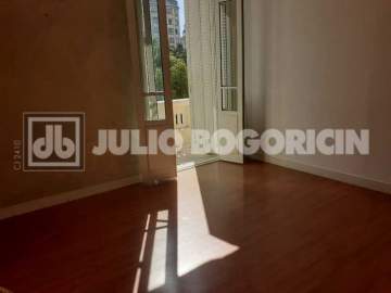 SALA COMERCIAL DE FRENTE AO LARGO DO MACHADO COM AMPLA VISTA LIVRE, LINDAMENTE REFORMADA, COM 27M2 DISTRIBUIDOS NUMA PLANTA FUNCIONAL, NUM PRÉDIO MODERNO - JBF71931