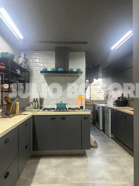 ea783bf6-45a4-4cd5-989a-a623cb - 19