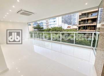 Imperdível - Apartamento quadra da praia com 3 suítes e duas vagas - JBL35426