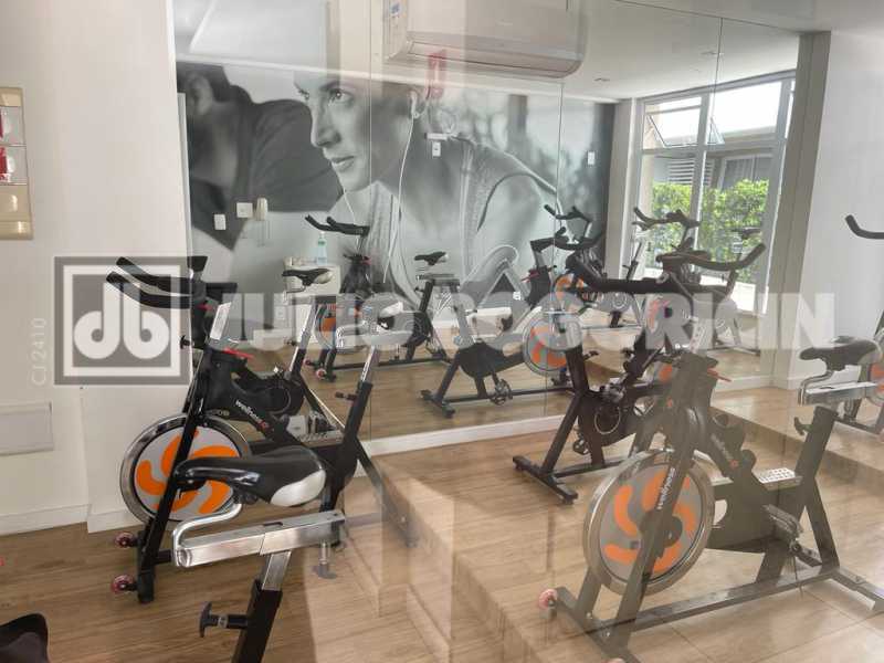 17 - 17