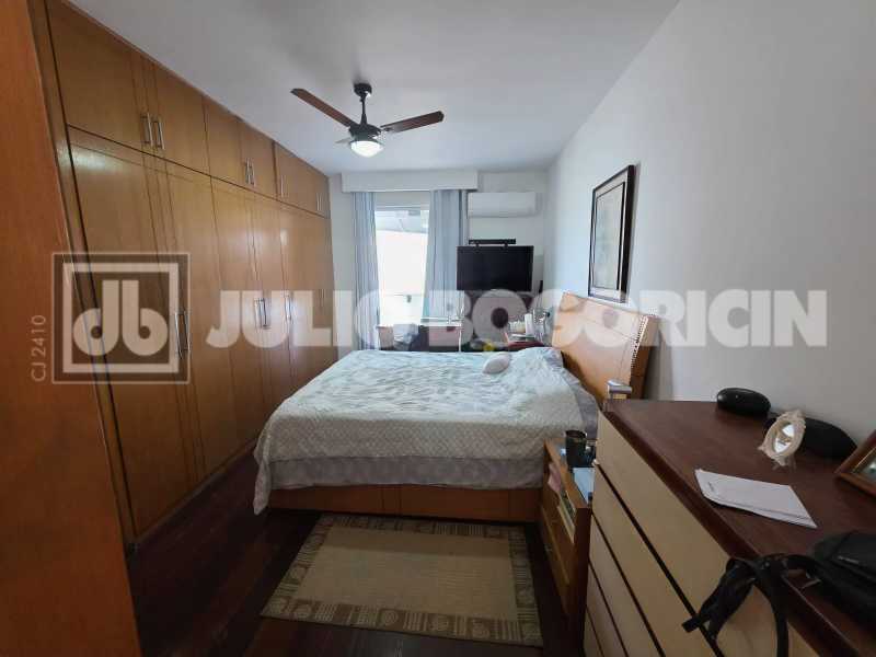 22. - 18