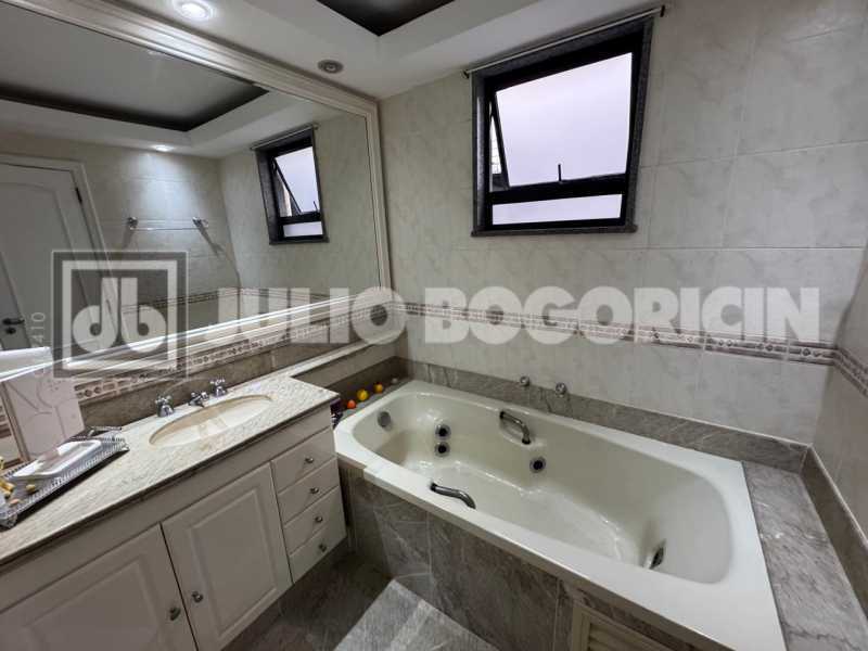JBI41009 21. - 21